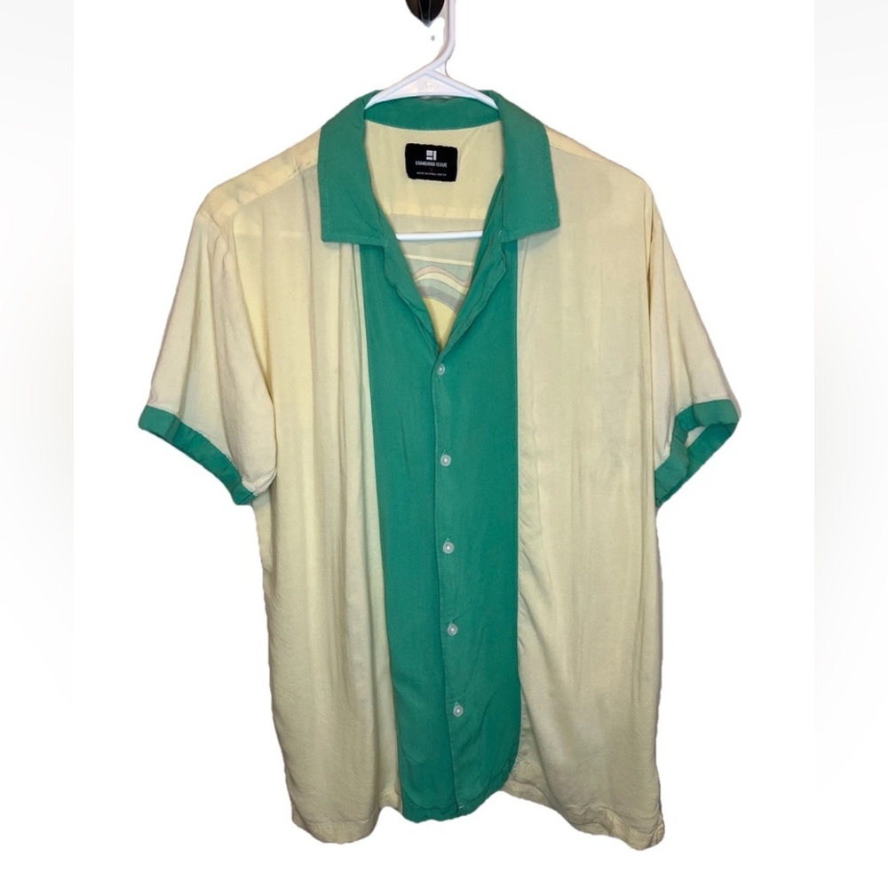 Standard Issue Mens Yellow Green Galaxy Short Sleeve Button-Down Size S EUC